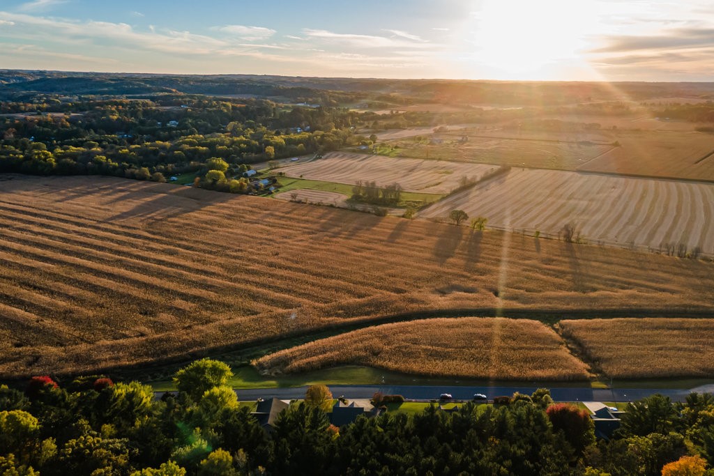 328-Nordveien-Boyceville-WI-54725-9