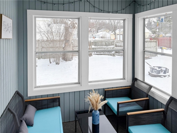 Residentialhouse for sale picture with an address of  33 Walnut Street in Chippewa Falls and a list price of 240000