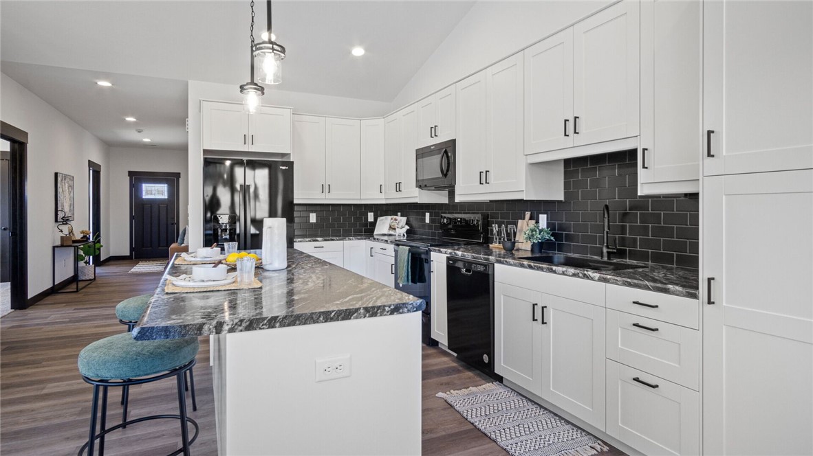 3369 Iris Drive, Eau Claire, WI