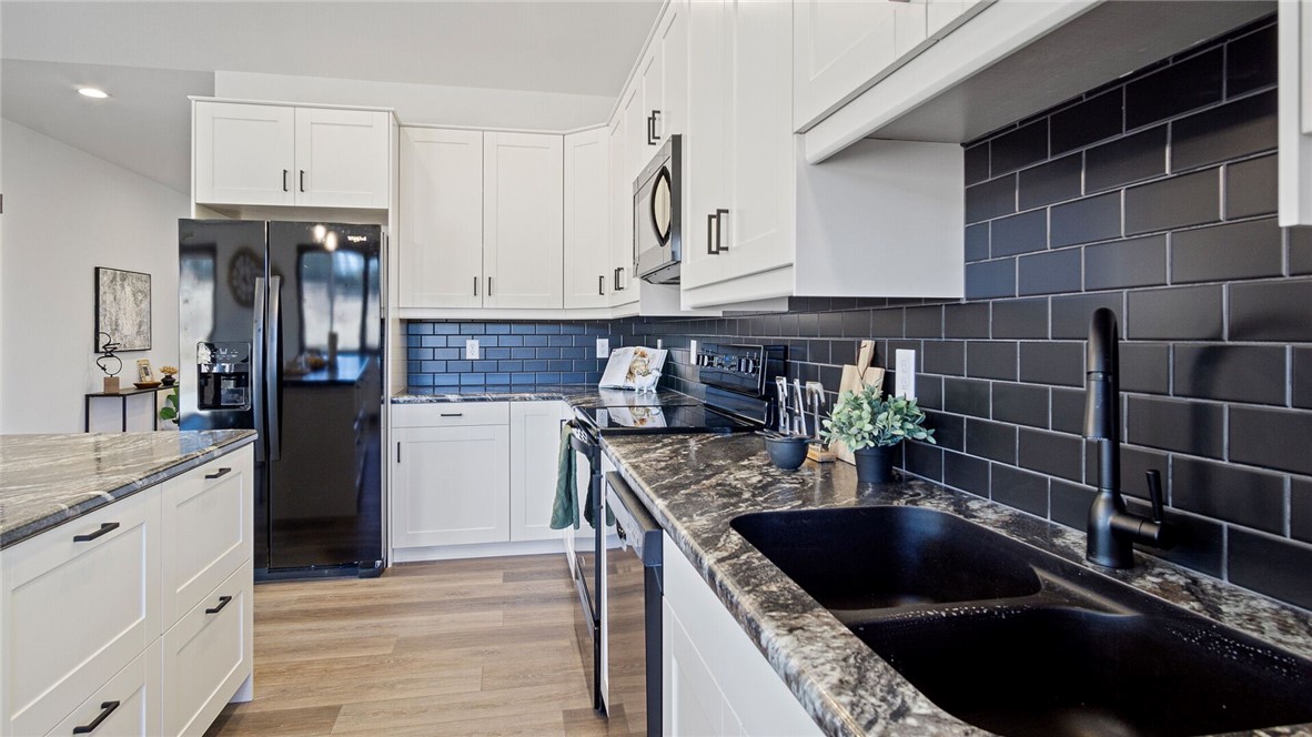 3369 Iris Drive, Eau Claire, WI