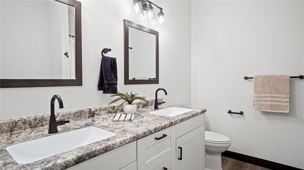 3369 Iris Drive, Eau Claire, WI