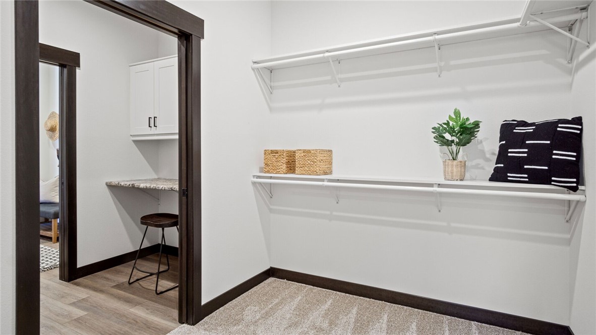 3369 Iris Drive, Eau Claire, WI