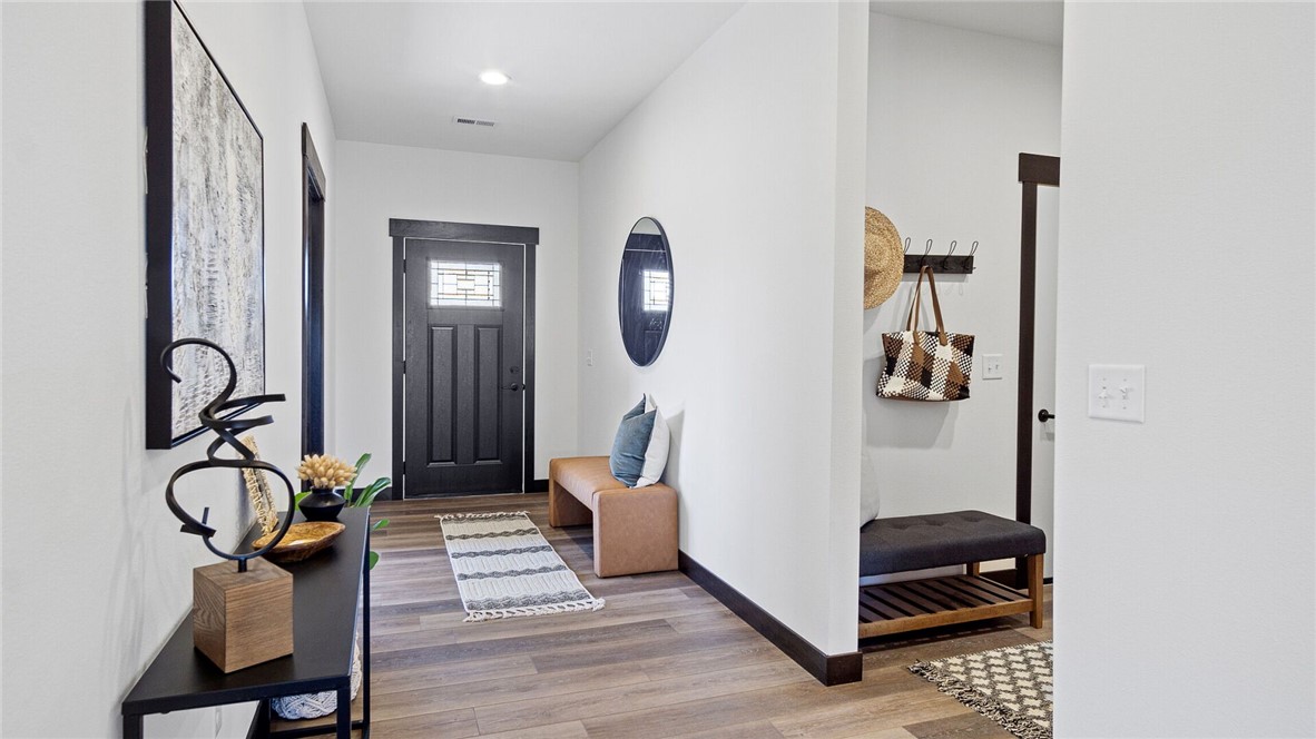 3369 Iris Drive, Eau Claire, WI