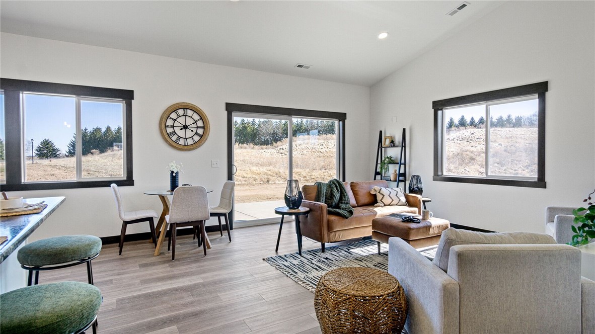 3369 Iris Drive, Eau Claire, WI