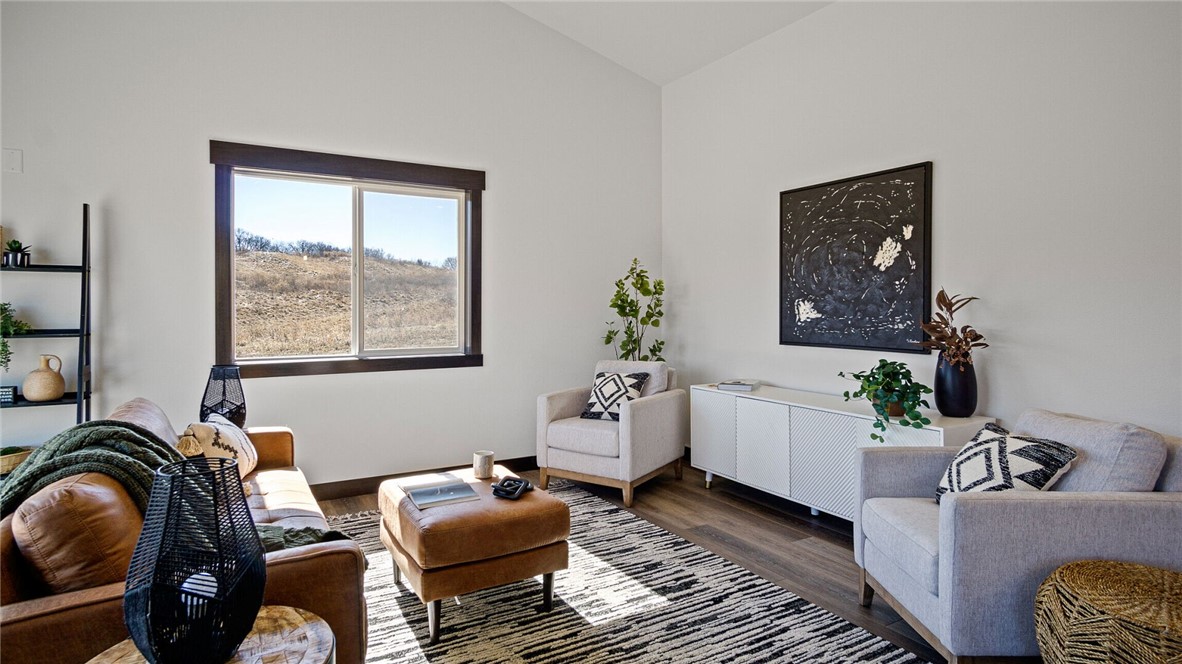 3369 Iris Drive, Eau Claire, WI