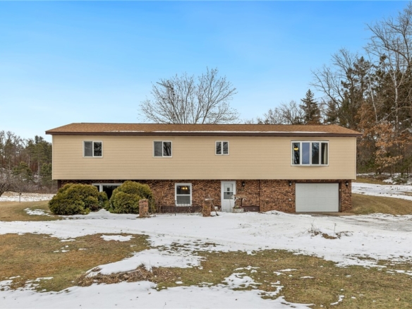 Residentialhouse for sale picture with an address of  37508 Haug Road in Whitehall and a list price of 225000