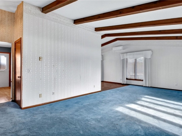 Residentialhouse for sale picture with an address of  518 Chippewa Street in Cadott and a list price of 334900