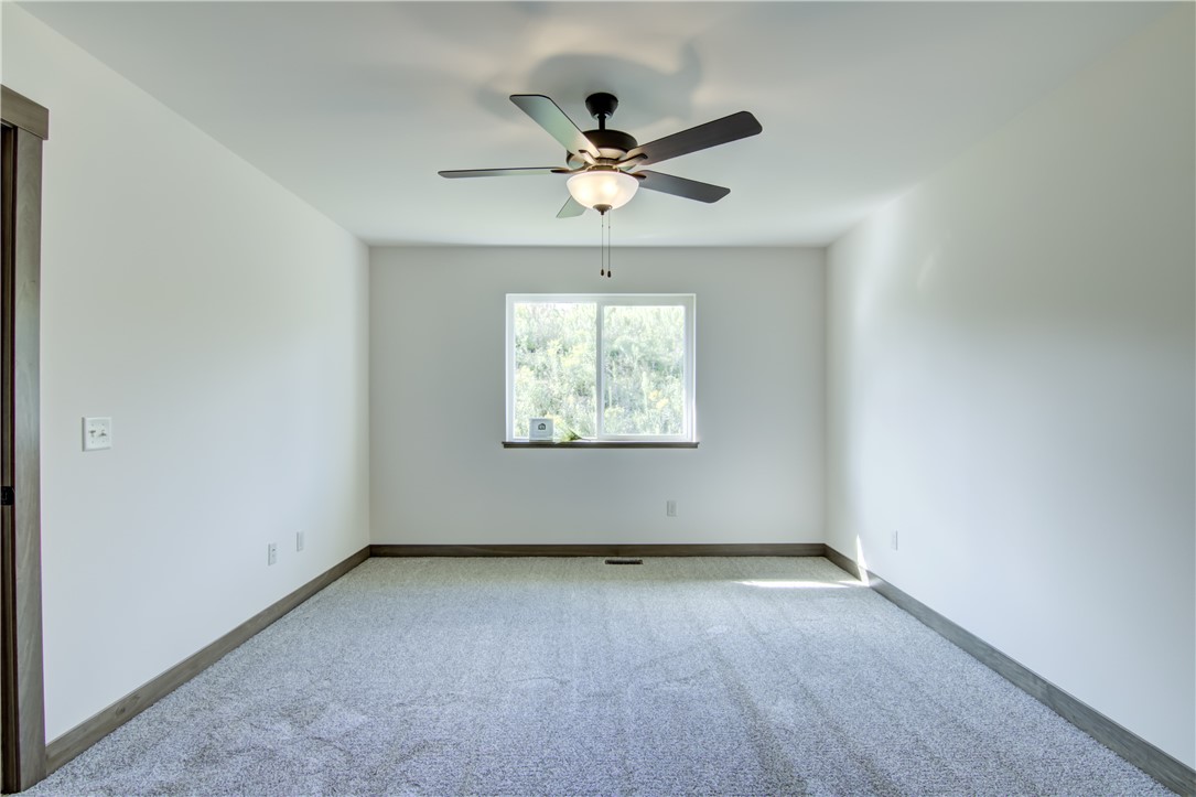 521-Hagman-Eau-Claire-WI-54703-5