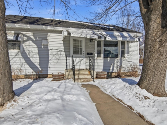 Residentialhouse for sale picture with an address of  528 Elm Street in Chippewa Falls and a list price of 224900