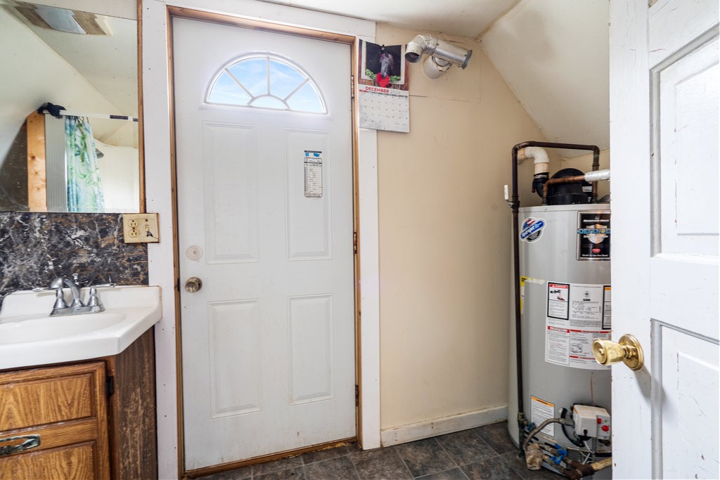 547-Main-Arcadia-WI-54612-5