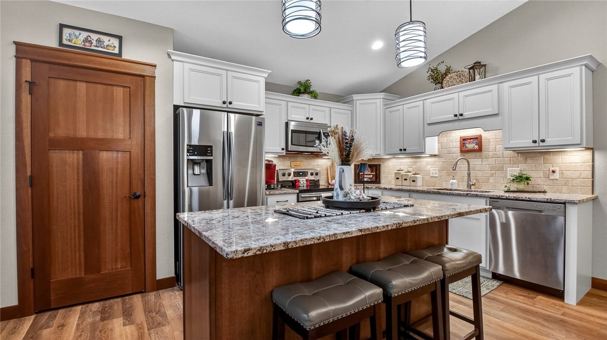 5643-Green-Park-Drive-Eau-Claire-WI-54703-2