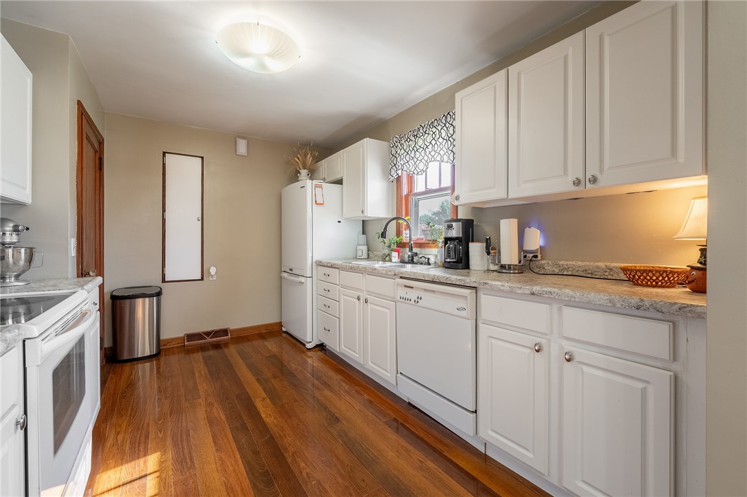 700-Washington-Thorp-WI-54771-2