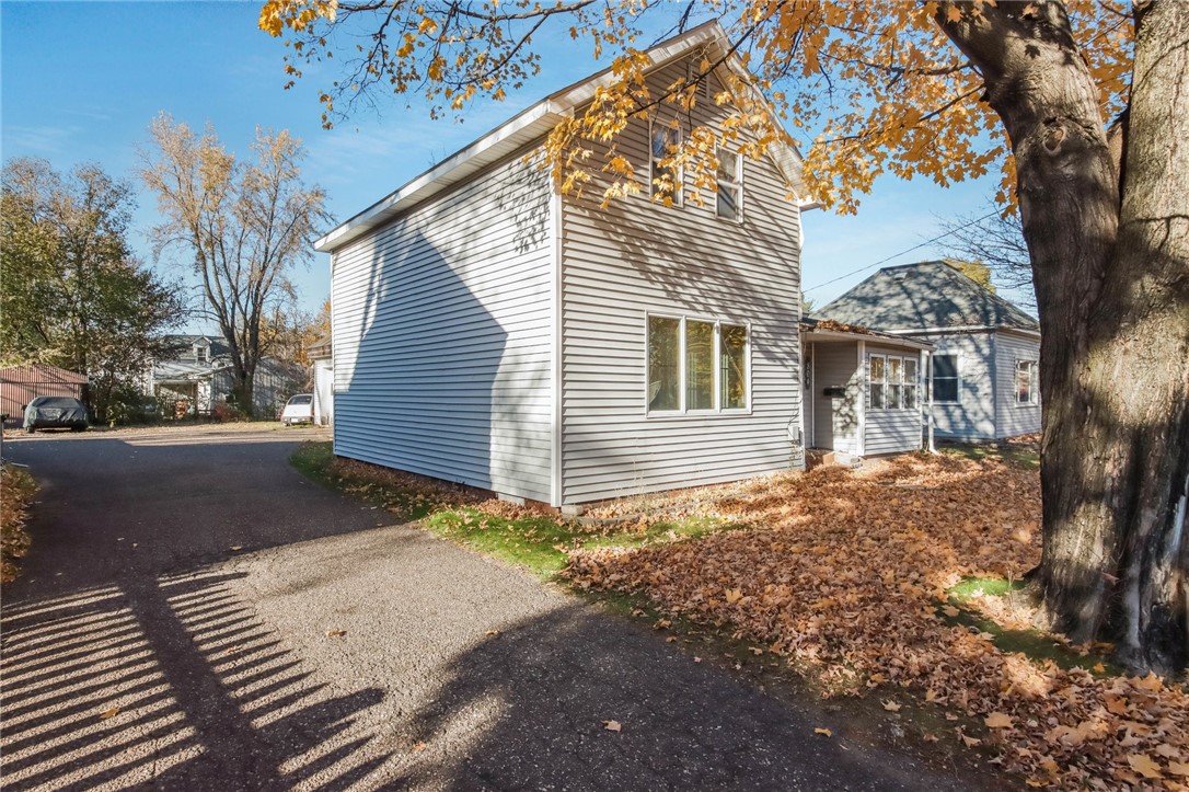 804-Prospect-Durand-WI-54736-2