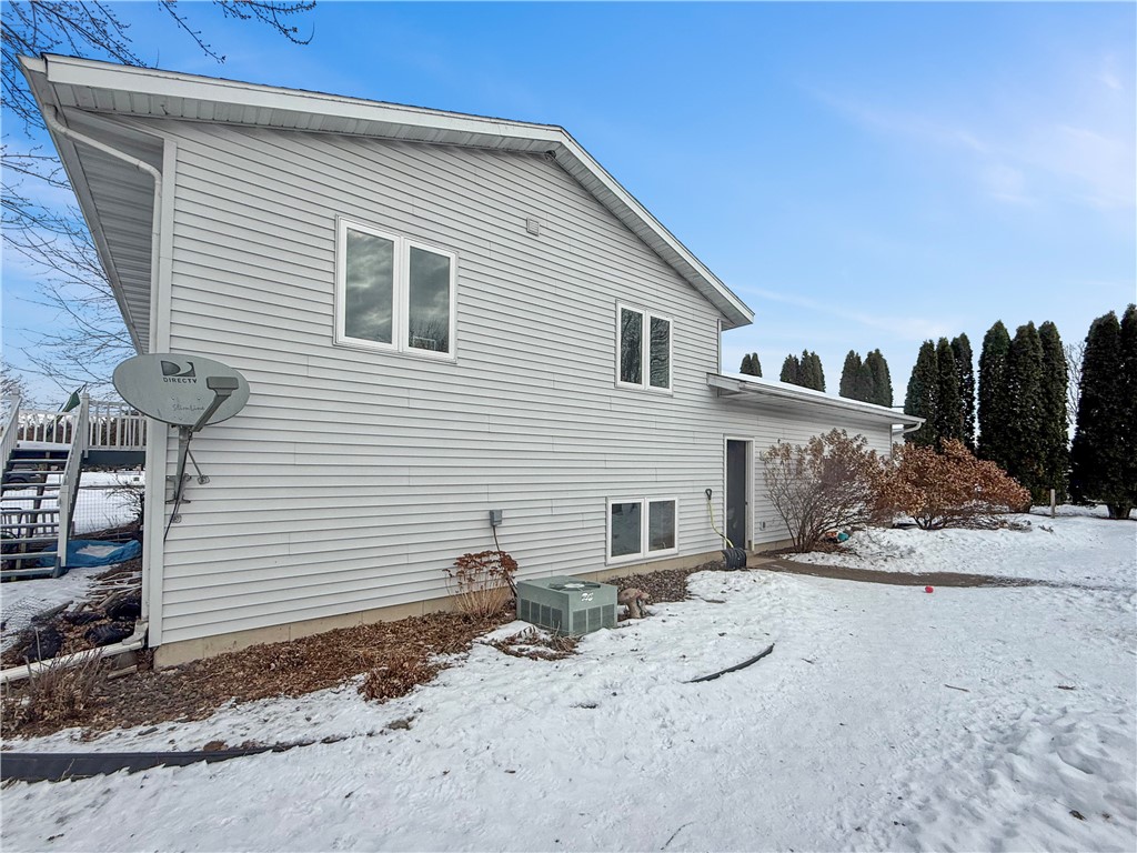 8738-142nd-Chippewa-Falls-WI-54729-4