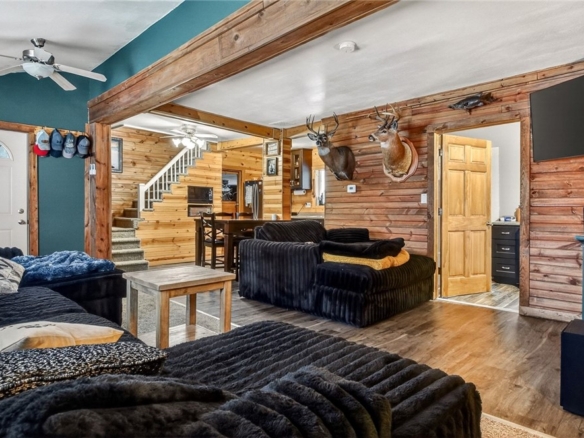 Residentialhouse for sale picture with an address of  901 Riverside Drive in Cornell and a list price of 282500