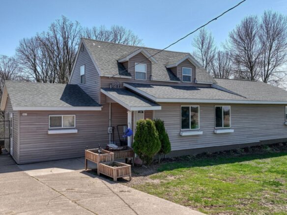 901 Riverside Drive, Cornell, WI