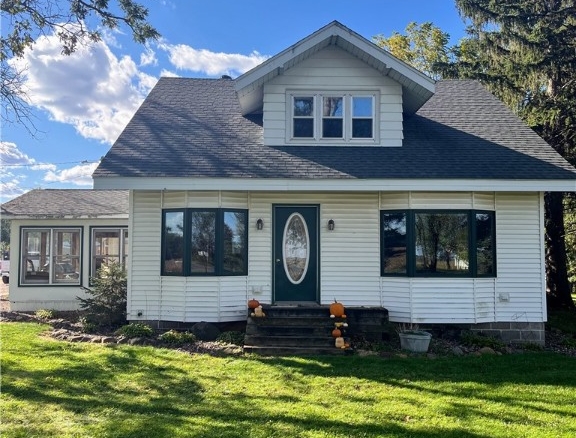 Residentialhouse for sale picture with an address of  E4504 County Road V  in Ridgeland and a list price of 649000