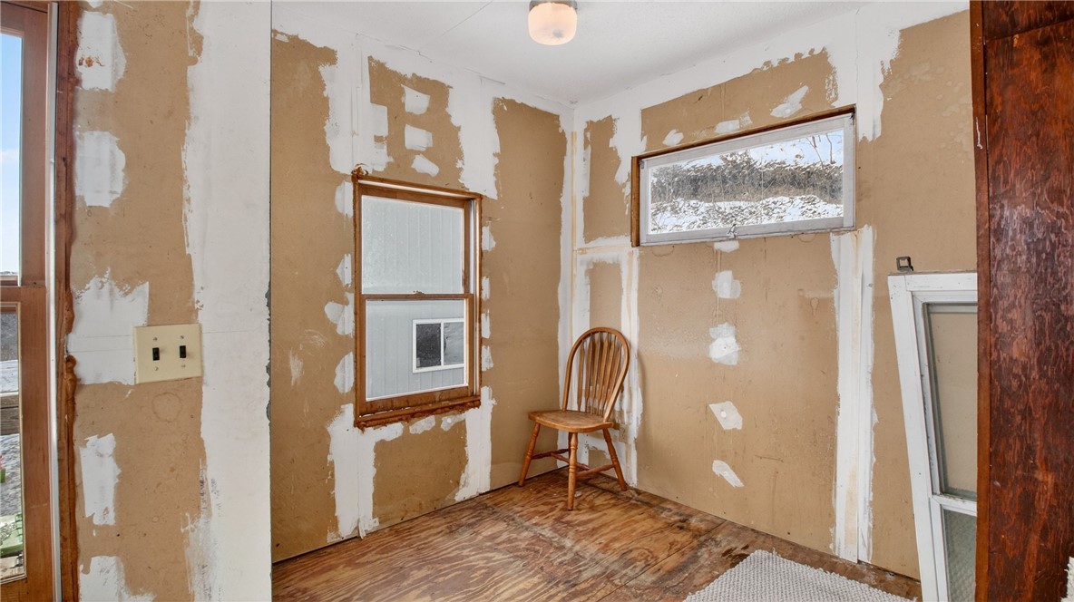 E5003-941st-Boyceville-WI-54725-8