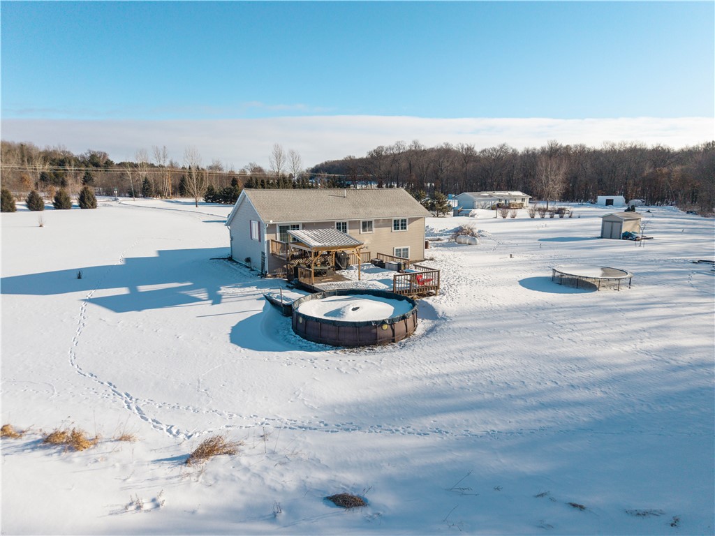 E9562-690th-Elk-Mound-WI-54739-8