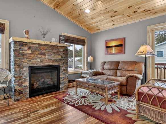 Residentialhouse for sale picture with an address of  N1247 Deer Island Road  in Stockholm and a list price of 299900