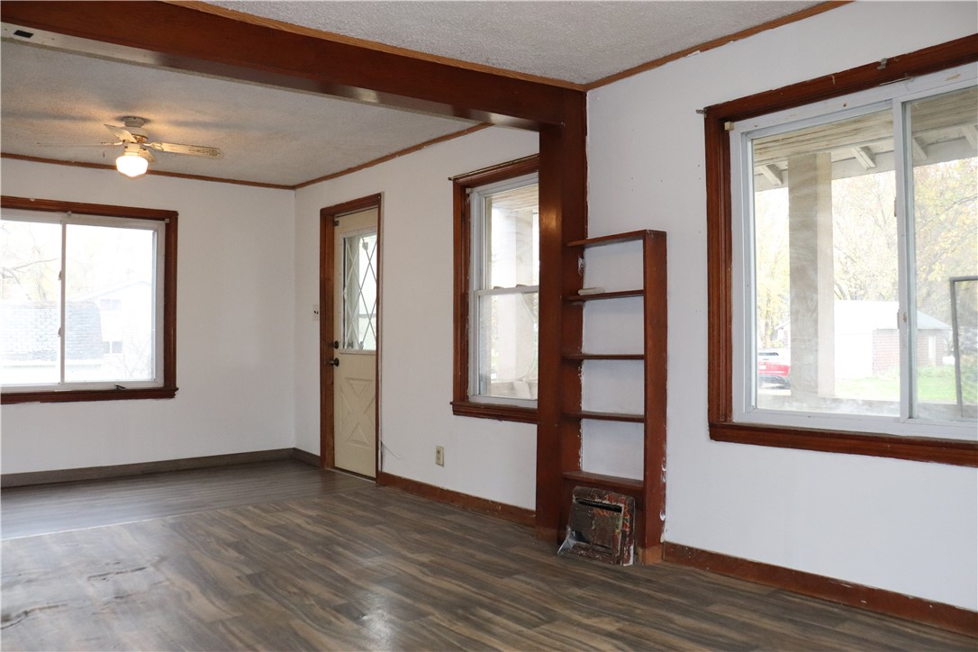 S12702-Elm-Osseo-WI-54758-2