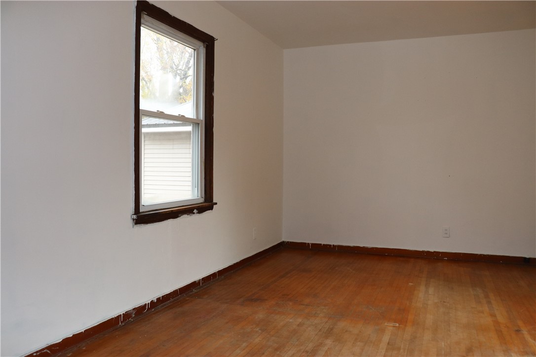 S12702-Elm-Osseo-WI-54758-6