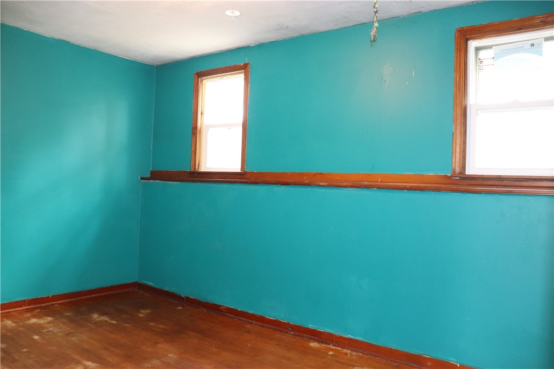 S12702-Elm-Osseo-WI-54758-8