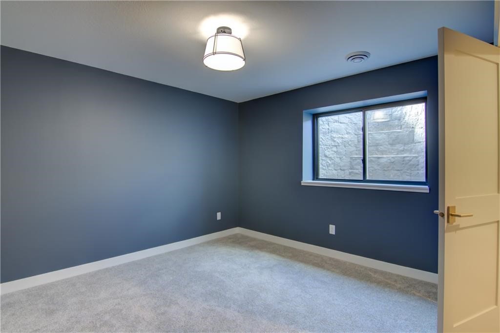 S9024-Chestnut-Eau-Claire-WI-54701-5