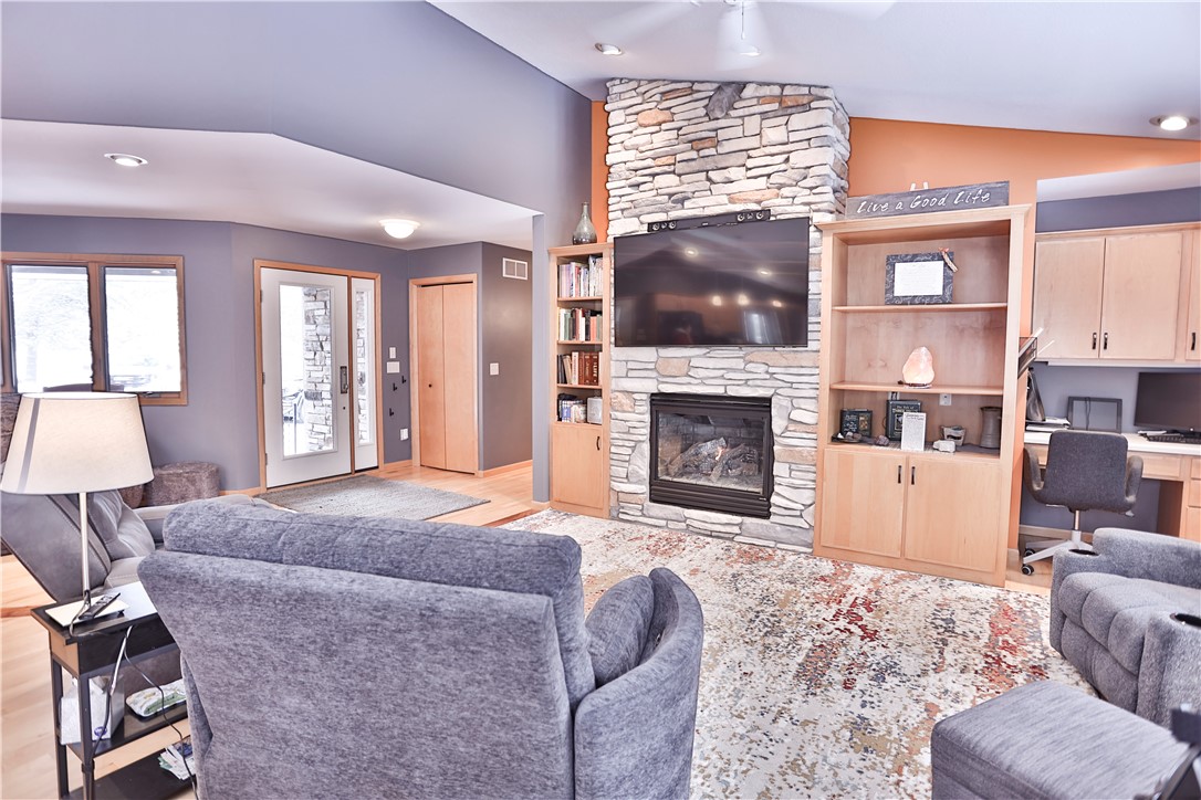 W10439-880th-River-Falls-WI-54022-2