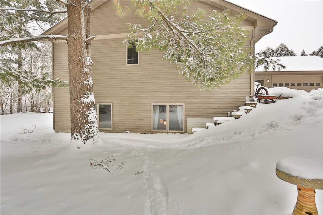 W10439-880th-River-Falls-WI-54022-9