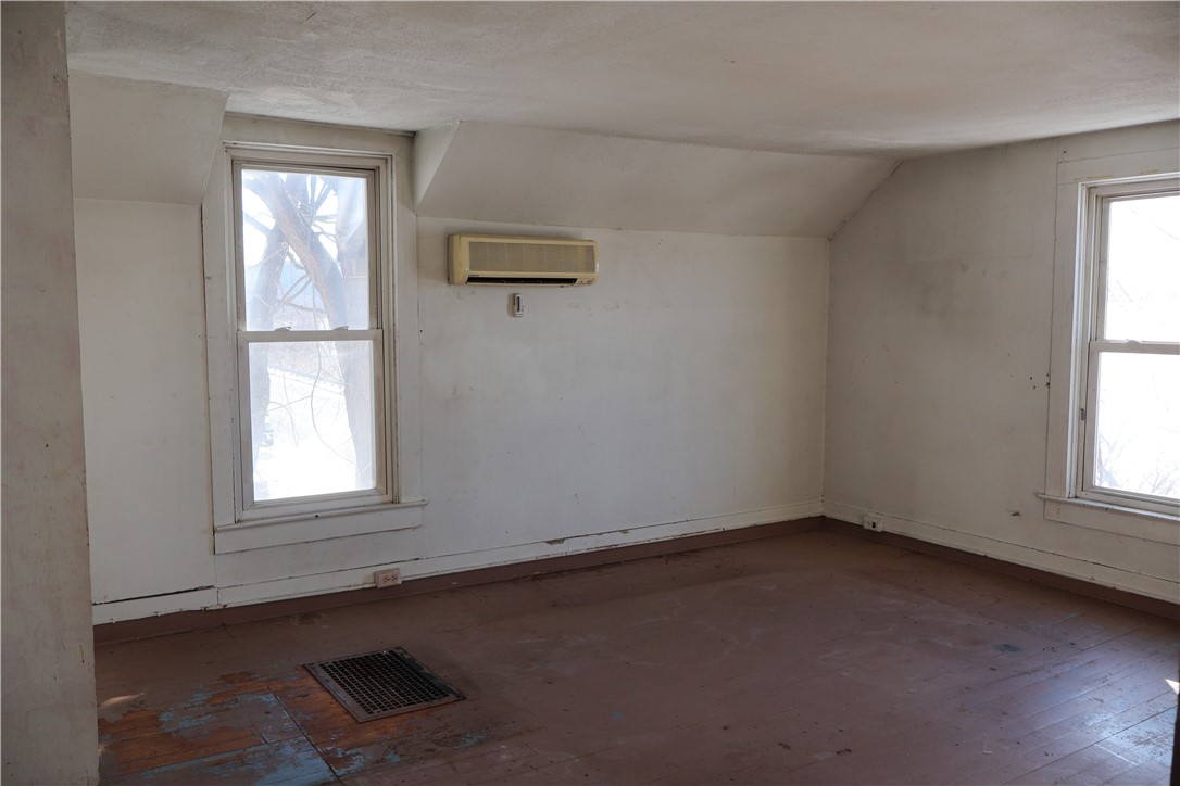 W3470-State-Road-35-Maiden-Rock-WI-54750-4