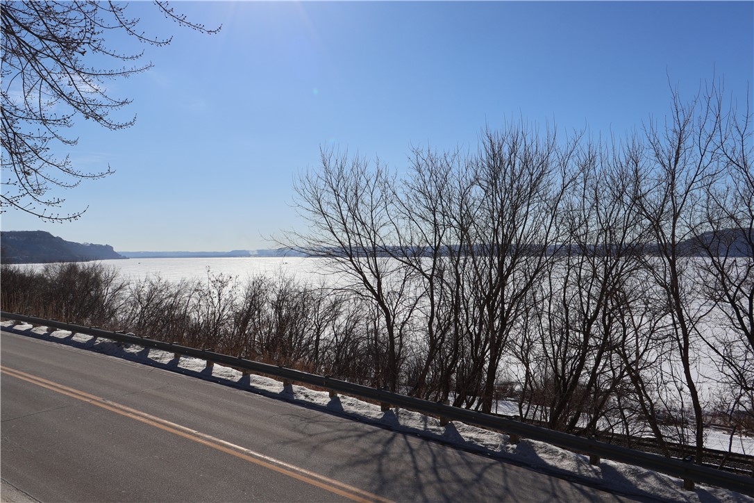 W3470-State-Road-35-Maiden-Rock-WI-54750-6