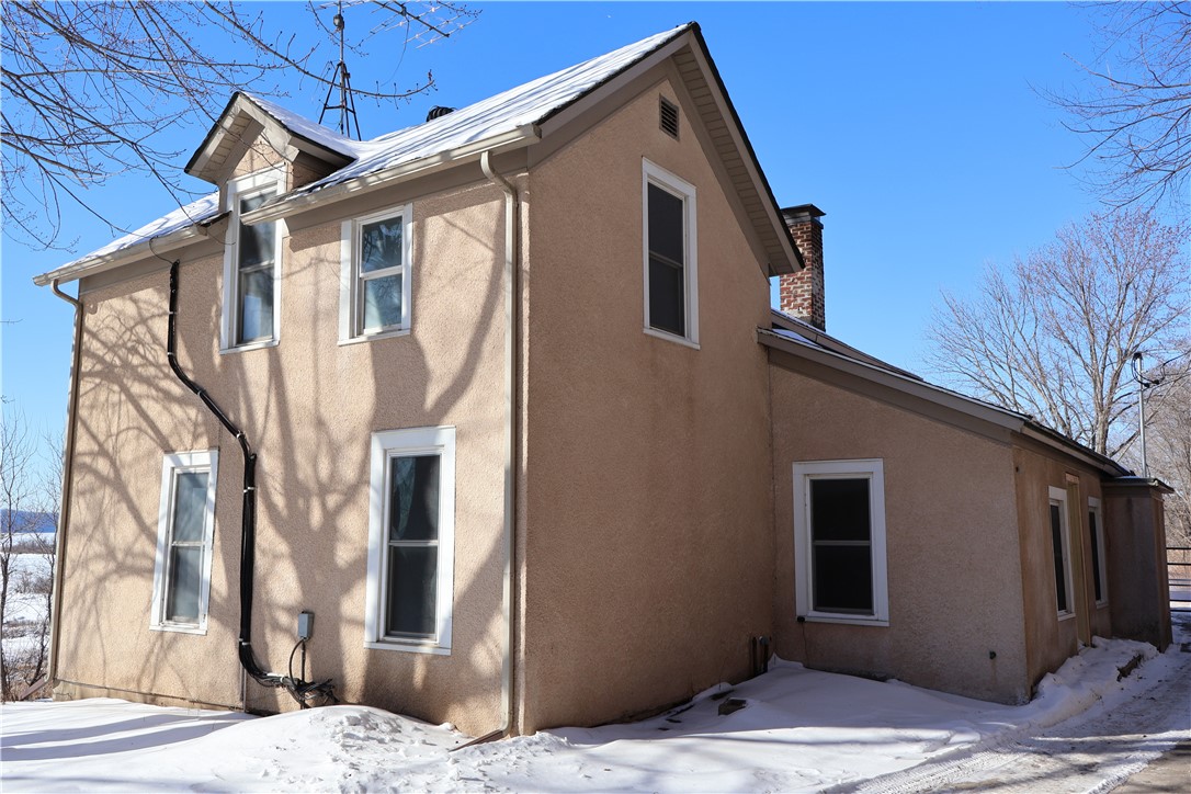 W3470-State-Road-35-Maiden-Rock-WI-54750-9