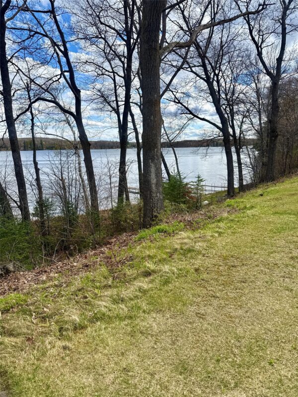 6213 N Morningside Lane, Stone Lake, WI
