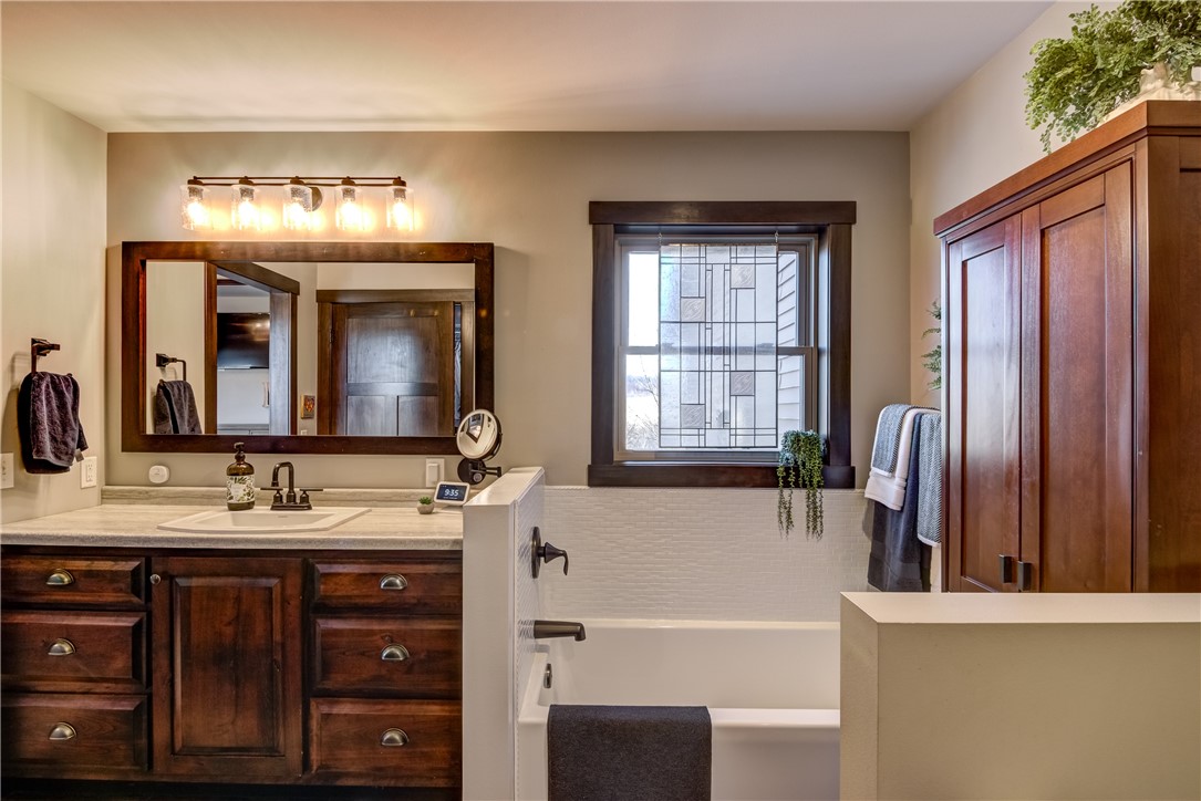 10674-70th-Chippewa-Falls-WI-54729-4