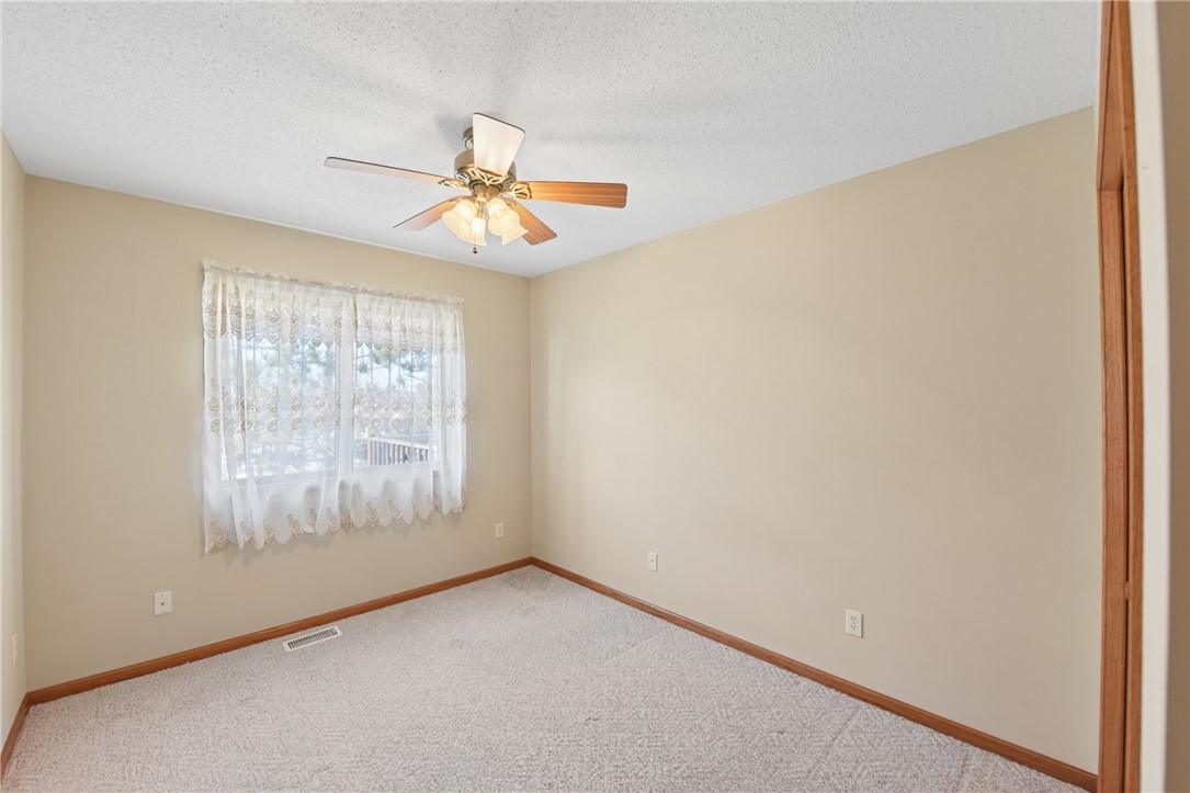 1102-Highpoint-New-Richmond-WI-54017-4