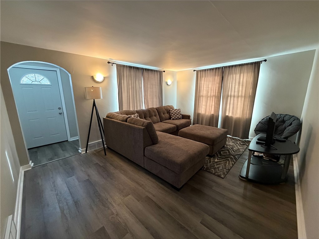 1102-Zephyr-Hill-Eau-Claire-WI-54703-4