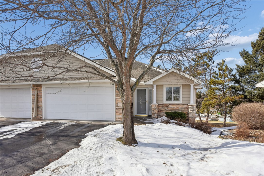 1102 Highpoint Court New Richmond WI 54017