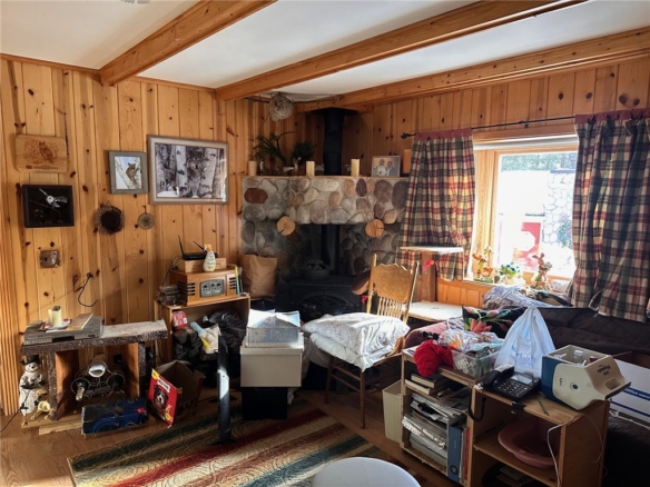 Residentialhouse for sale picture with an address of  11094 Tiger Cat Dam Road in Hayward and a list price of 465000