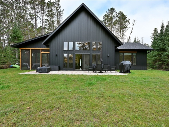 Residentialhouse for sale picture with an address of  11348N Ursa Road in Hayward and a list price of 699900