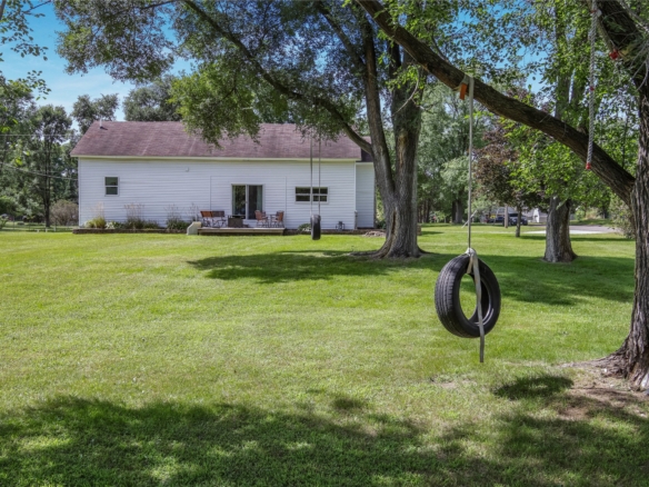 Residentialhouse for sale picture with an address of  11437 22nd Avenue in Chippewa Falls and a list price of 315000