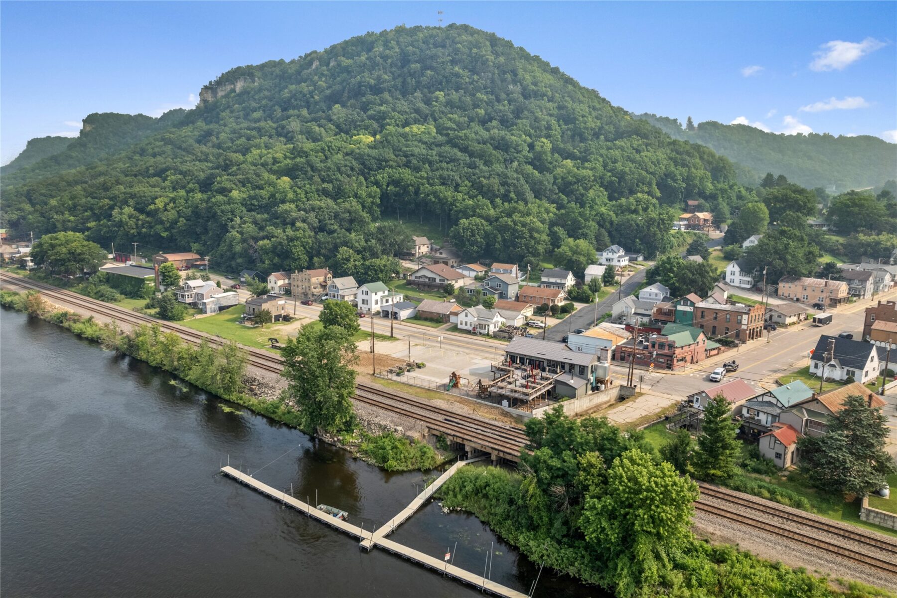 115 N Shore Drive Fountain City WI 54629 — photo 38