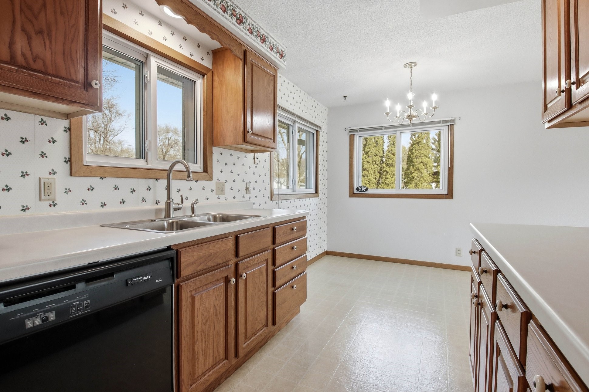 117-16th-Menomonie-WI-54751-4