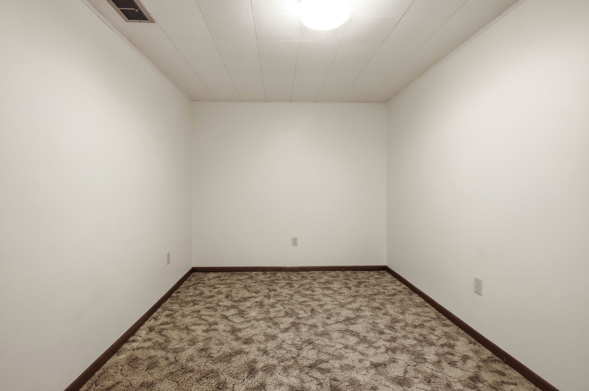 117-16th-Menomonie-WI-54751-6