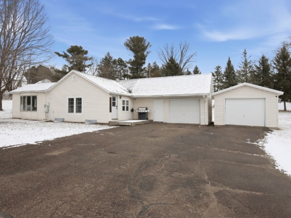 Residentialhouse for sale picture with an address of  120 Brickyard Road in Menomonie and a list price of 229900