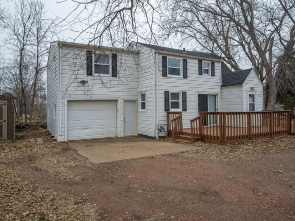 Residentialhouse for sale picture with an address of  1210 Cora Avenue in Rice Lake and a list price of 209900