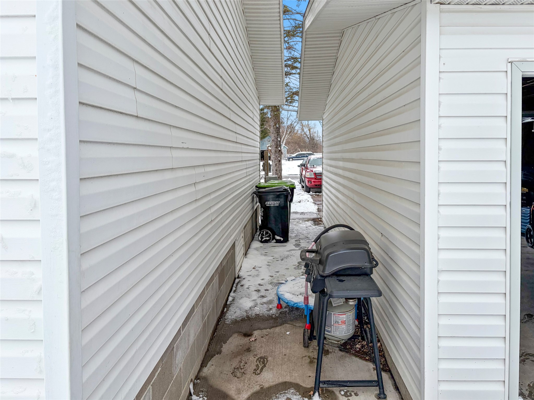 124-8th-Stanley-WI-54768-5