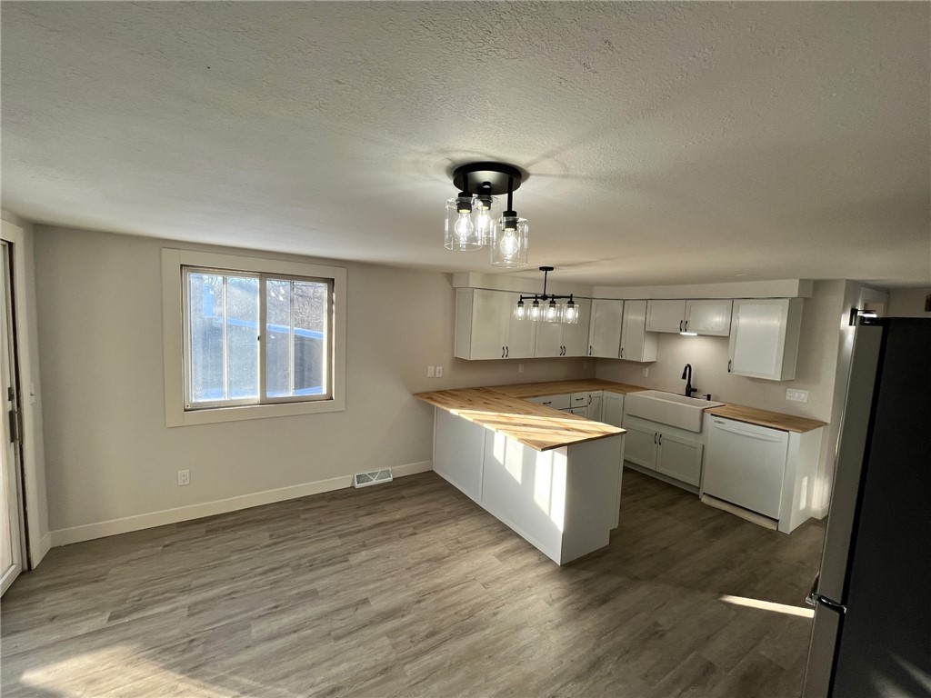 125-Hampton-Dallas-WI-54733-1