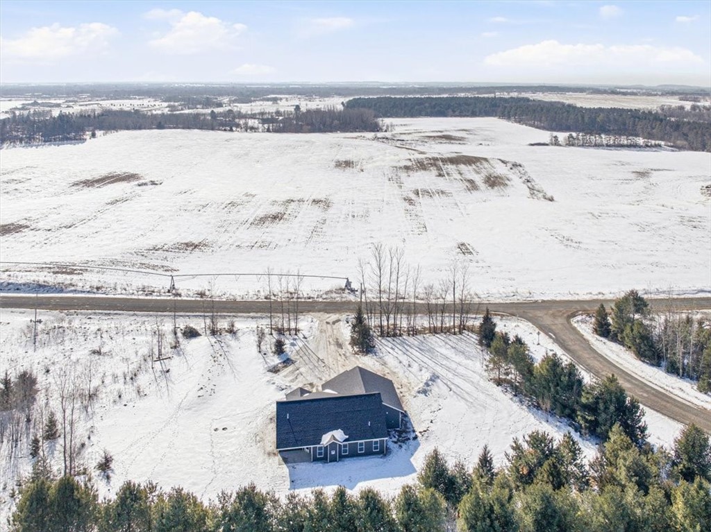 1276-200th-New-Richmond-WI-54017-9