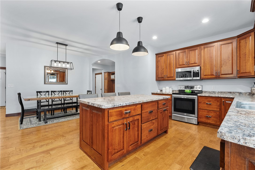 129 Grey Friar Lane, Eau Claire, WI — photo 11